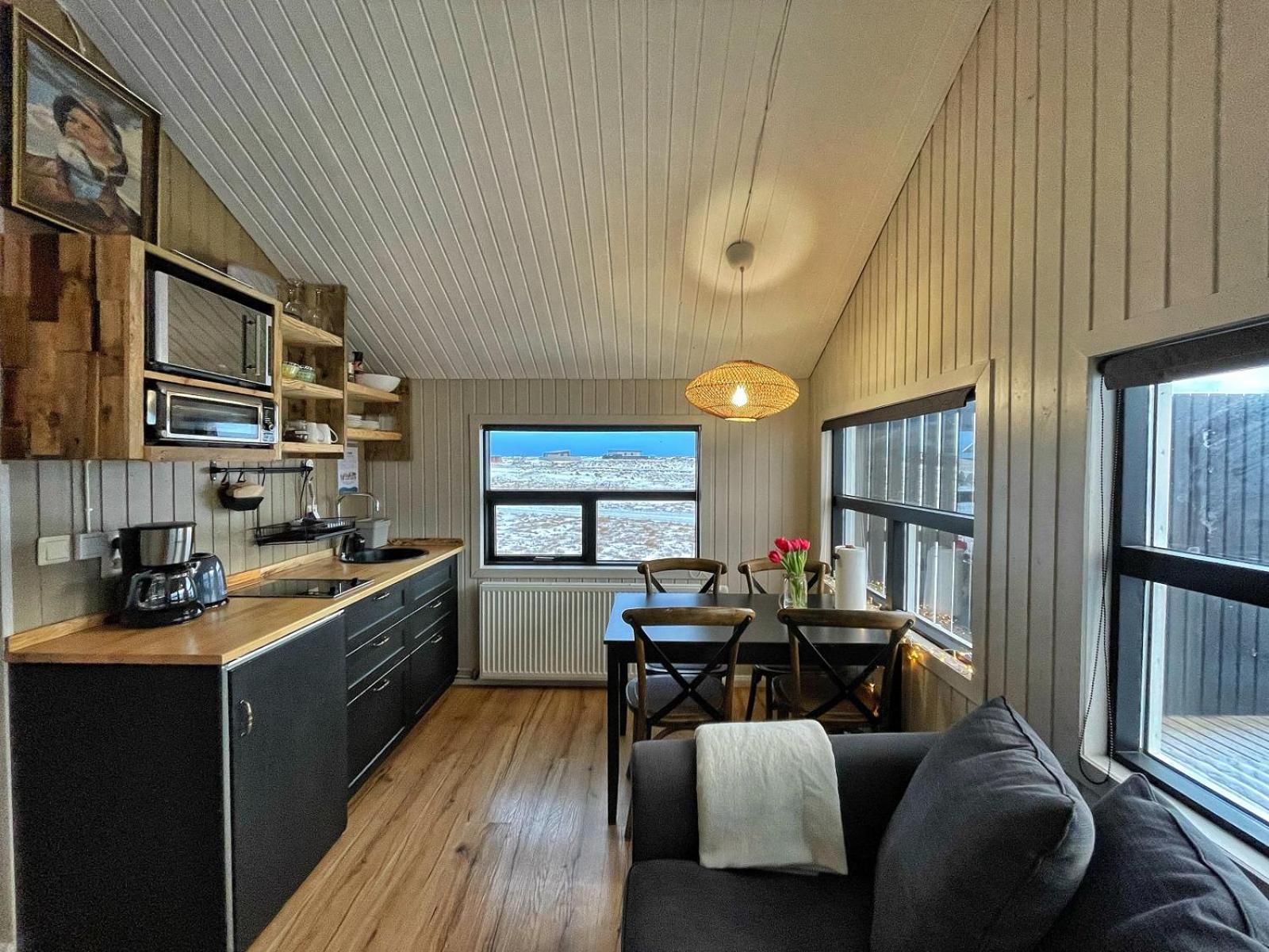 Ocean Break Cabins Sandgerthi Экстерьер фото
