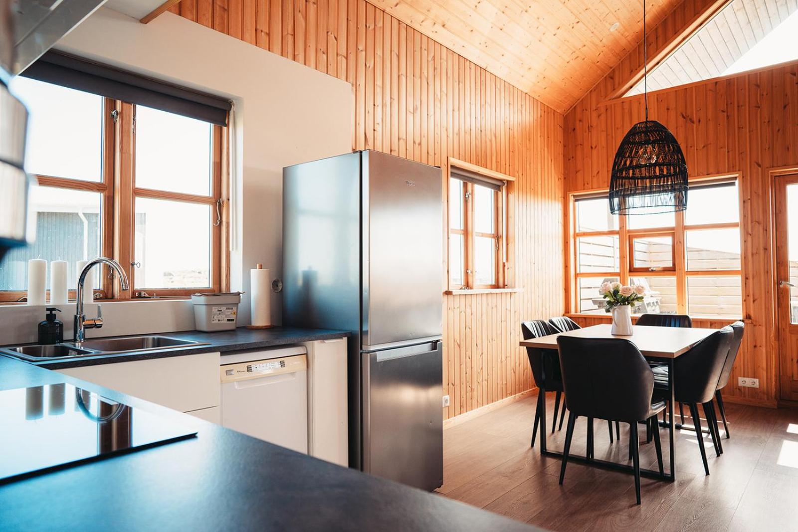 Ocean Break Cabins Sandgerthi Экстерьер фото