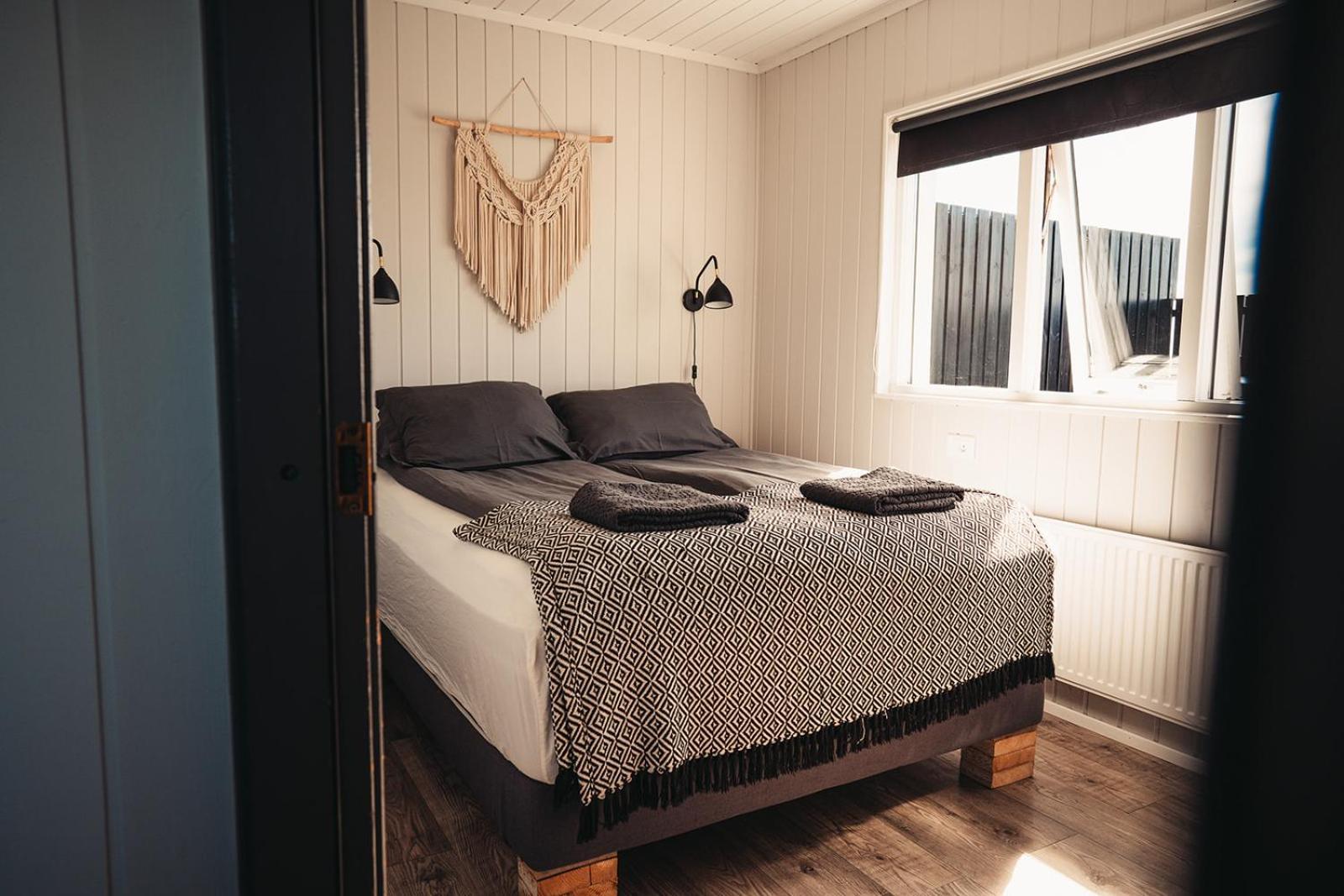 Ocean Break Cabins Sandgerthi Экстерьер фото